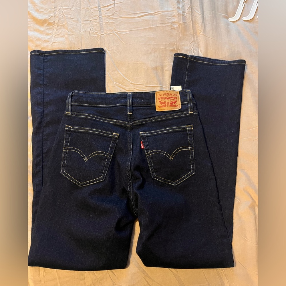 Levi's Jeans - Picture 4 of 16